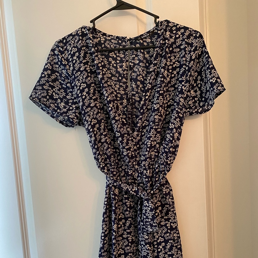Romper - Picture 2 of 3